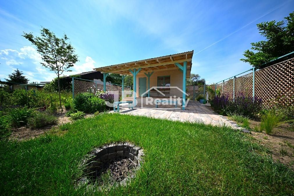 Chata · Veselí nad Moravou, 698 01 - 4
