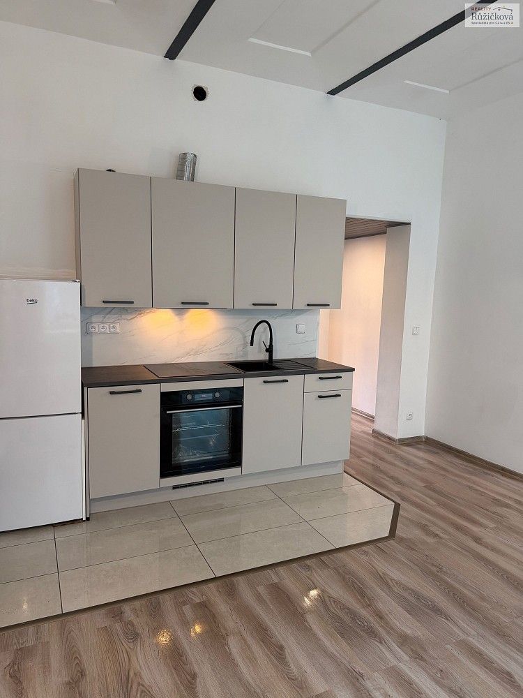 Pronájem byt 2+kk - Horská, Trutnov - Horní Staré Město, 35 m² - 5