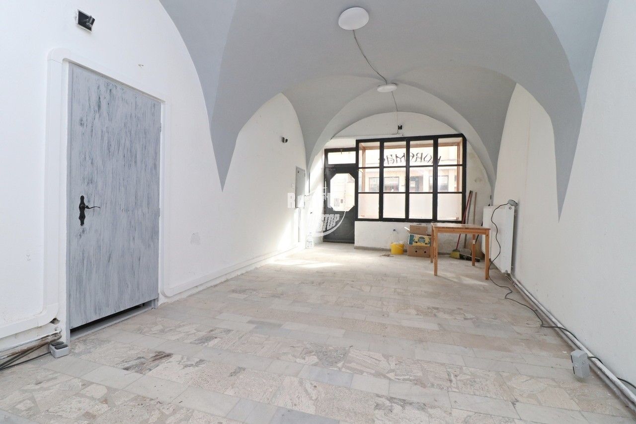 Pronájem obchodní prostory - Palackého, Jihlava, 80 m²