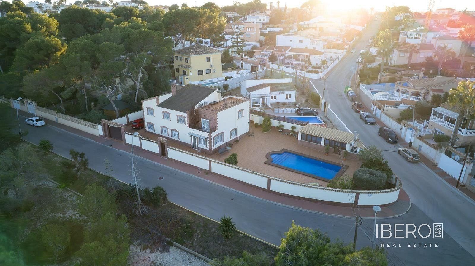 Prodej rodinný dům - Torrevieja, ES, 312 m² - 2