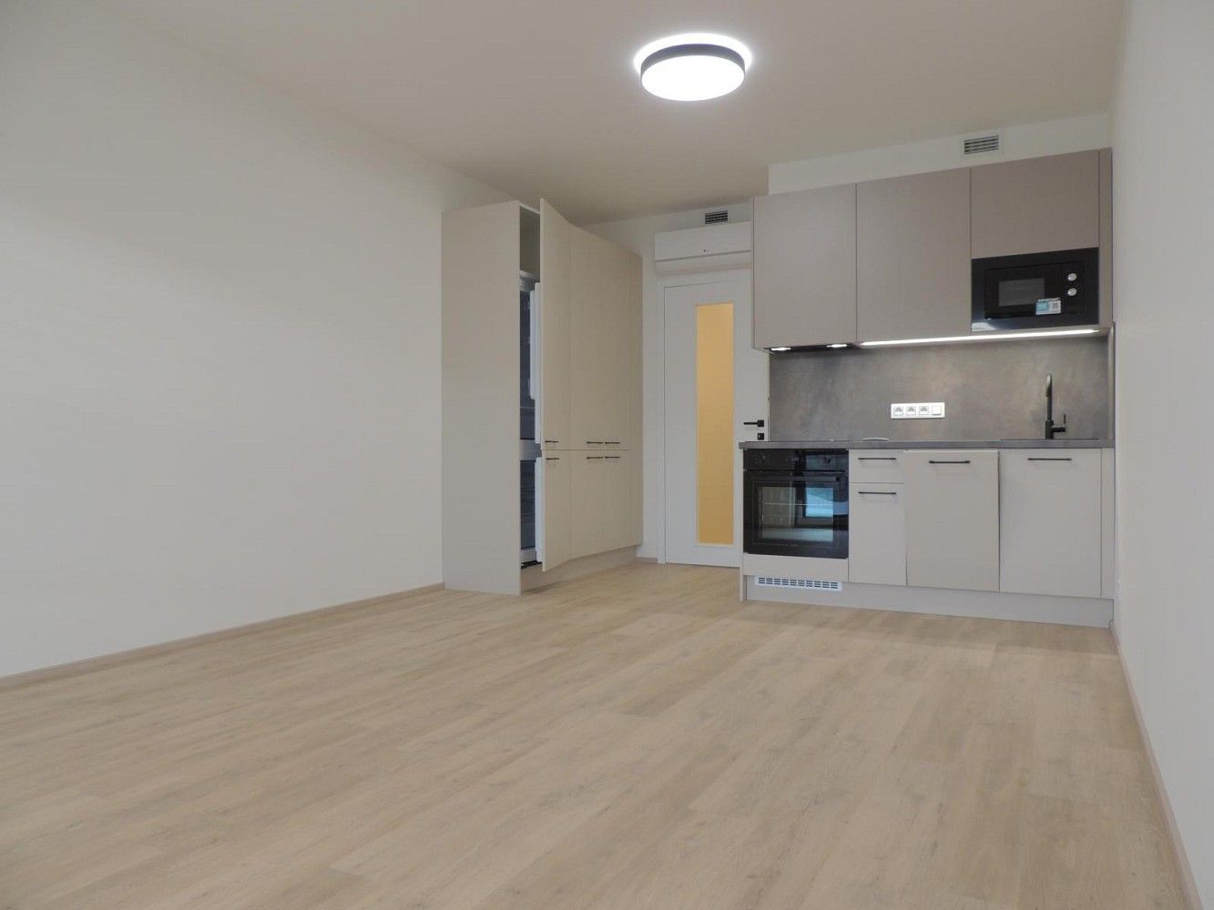 1+kk, Šrámkové, Praha 3 - Žižkov, 40 m² - 2