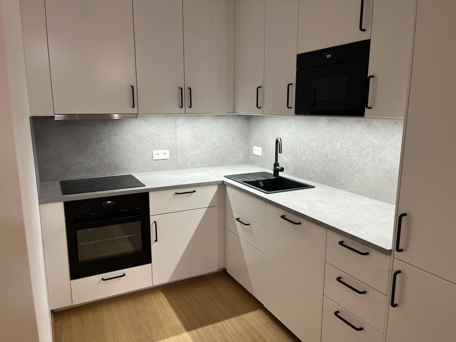 2+kk, Za Pískovnou, Praha - Dolní Chabry, 53 m² - 1