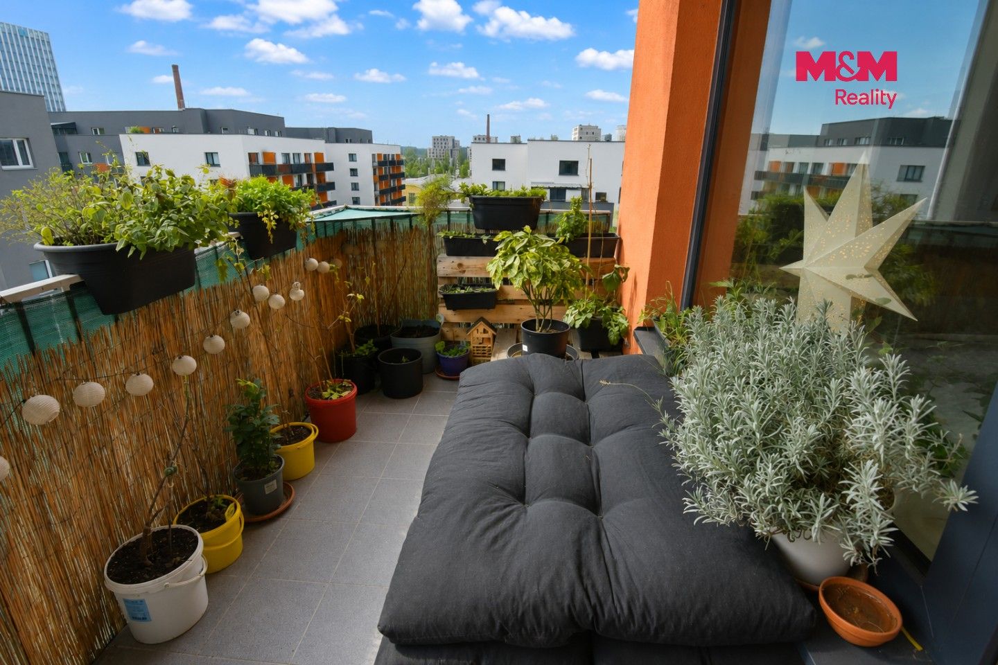 Byt 2+kk · 58 m² · Strnadových, Praha - 4