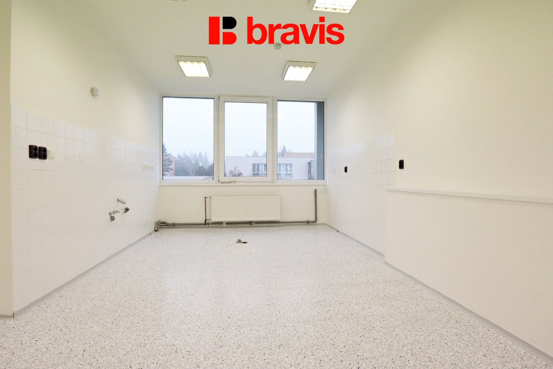 Pronájem komerční - Makovského náměstí 3147, Brno, 37 m²