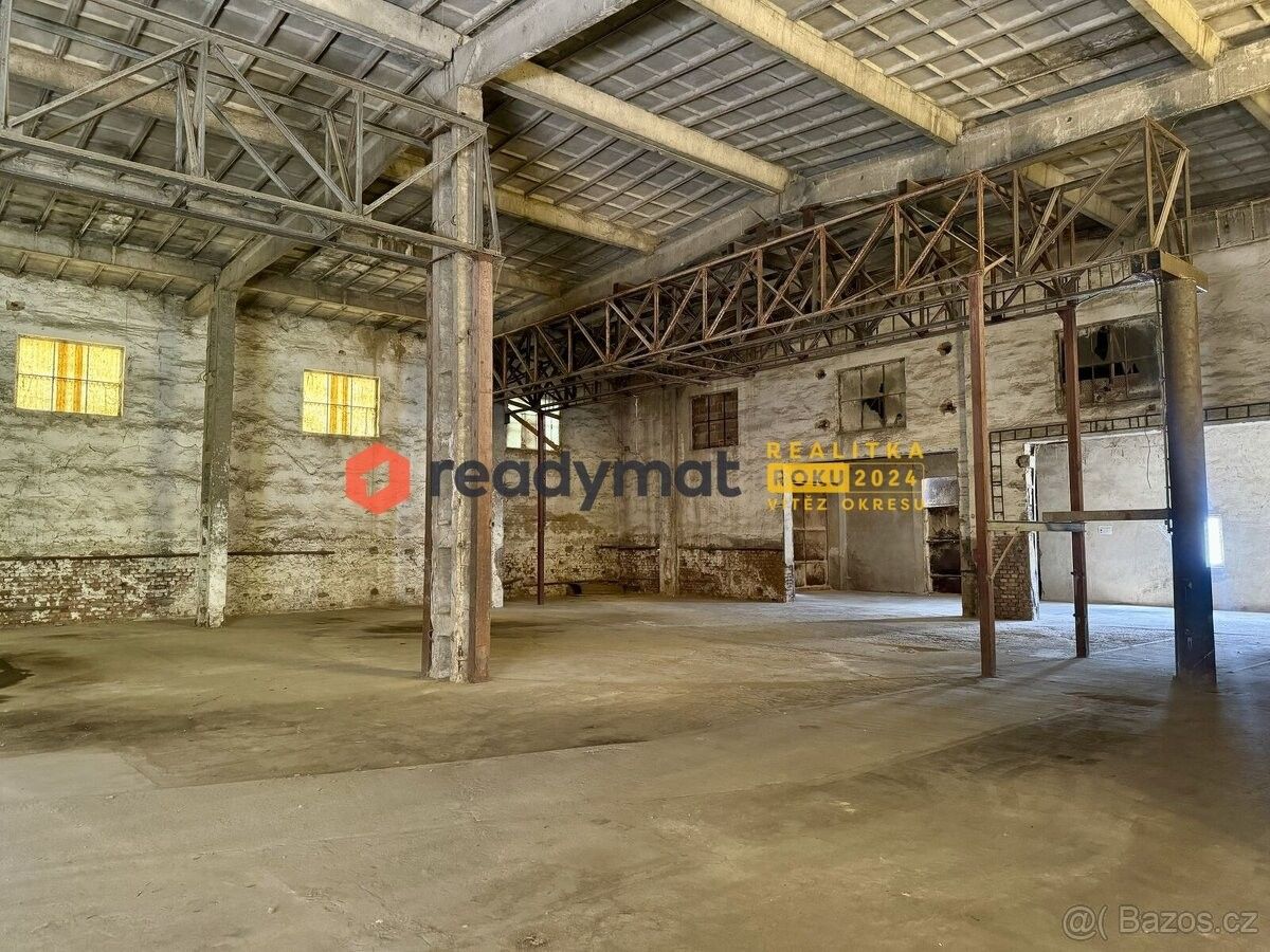 Sklady, Mutěnice, 696 11