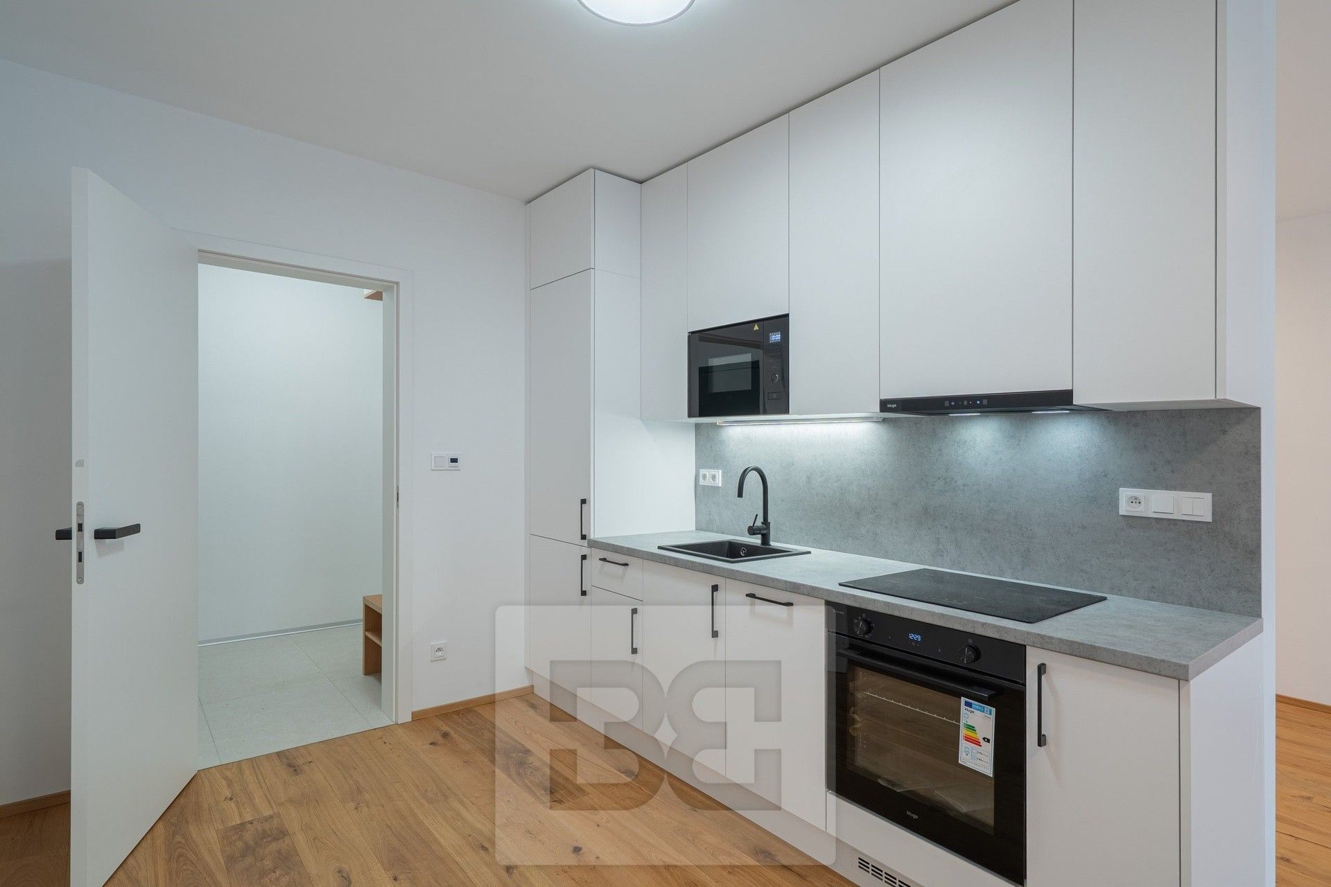 Pronájem byt 1+kk - Starokošířská, Praha, 40 m²