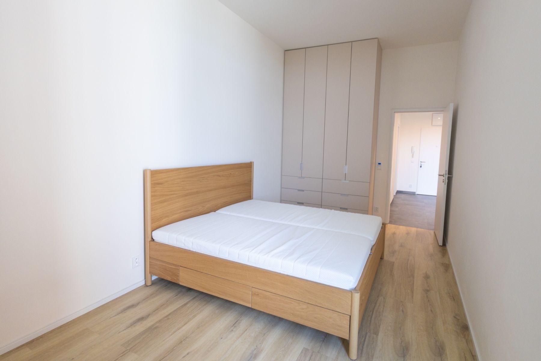 Pronájem byt 2+kk - Malešická, Praha - Žižkov, 63 m² - 5