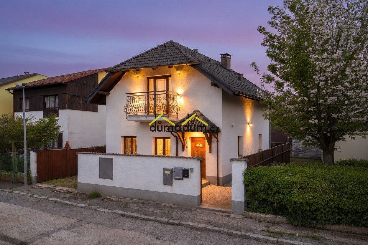 Rodinné domy, Praha - Řepy, okres Praha 17, Hlavní město Praha, 450 m² - 1
