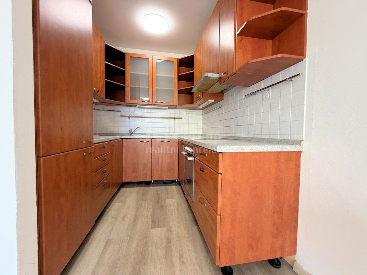 Pronájem byt 2+kk - Krouzova, Praha, 42 m²