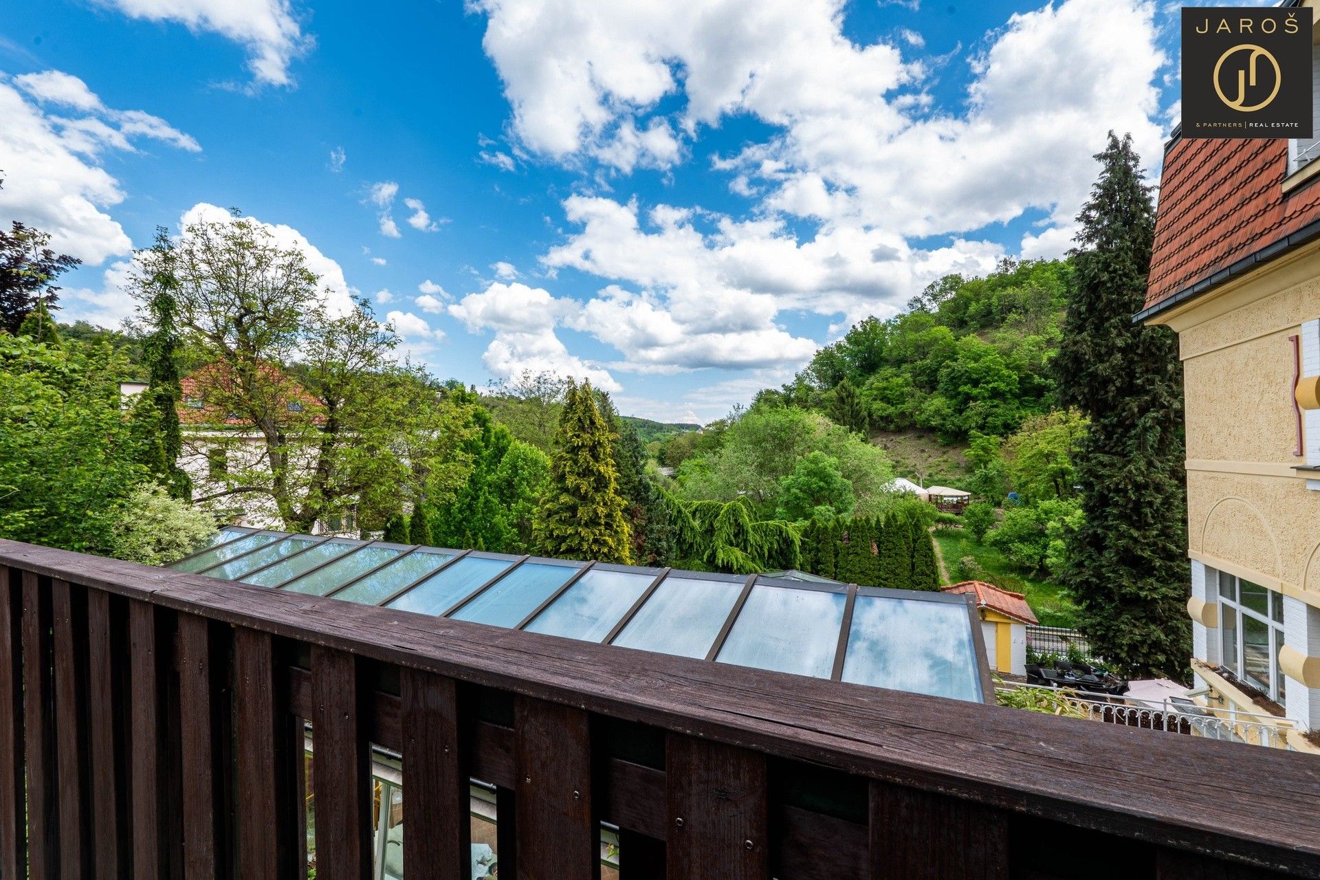 Byt 4+kk · 129 m² · V Šáreckém údolí 466, Praha Dejvice - 4