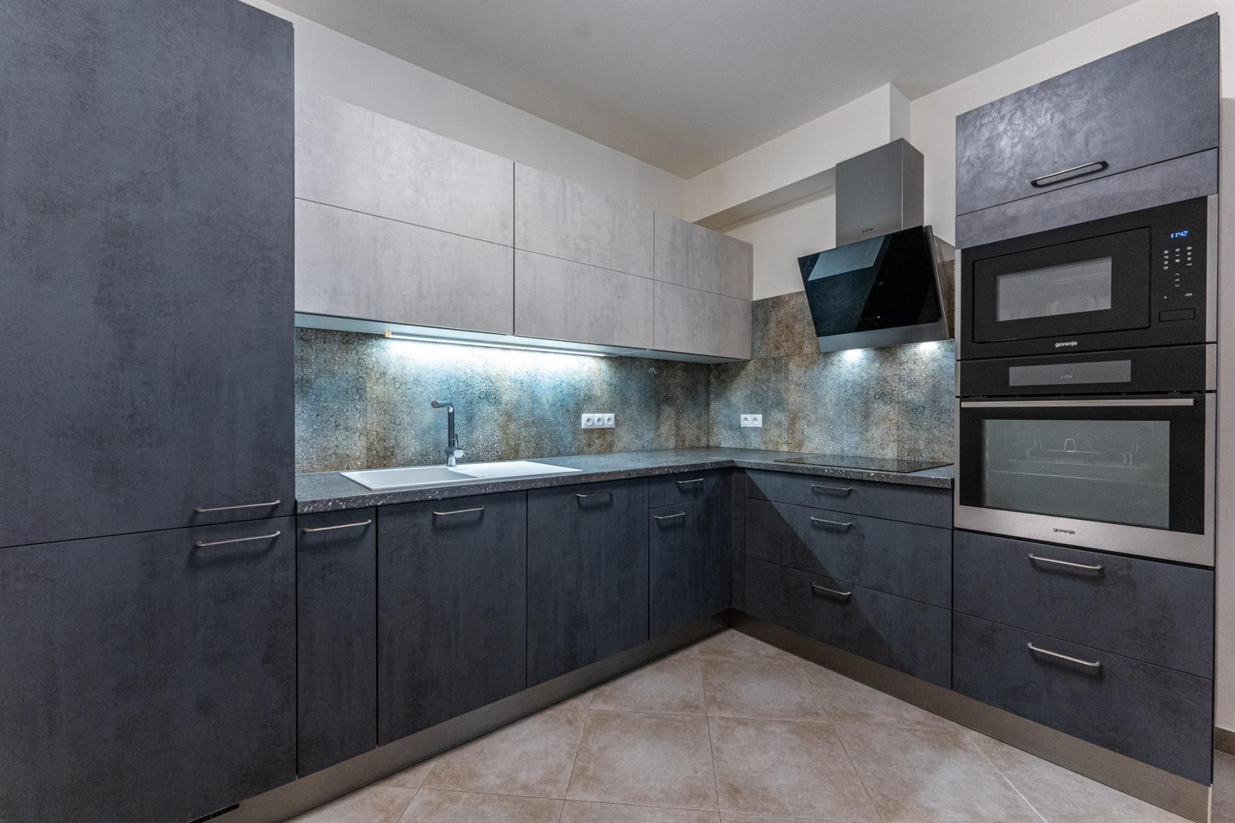 3+kk, Toufarova, Praha, 78 m² - 2