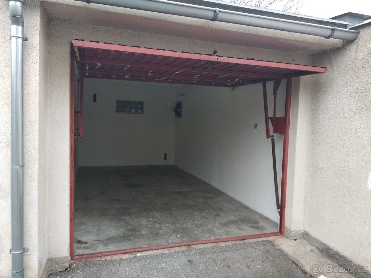 Garáže, Milevsko, 399 01