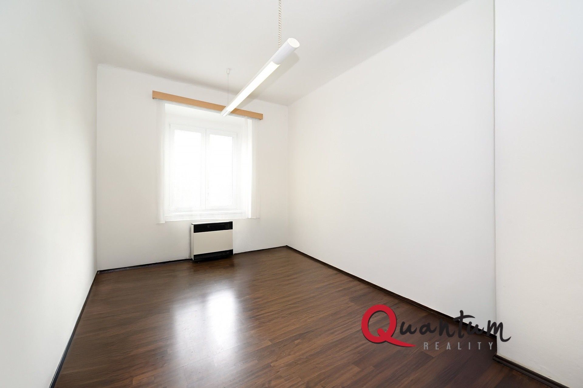 Kanceláře, 28. pluku, Praha, 16 m²