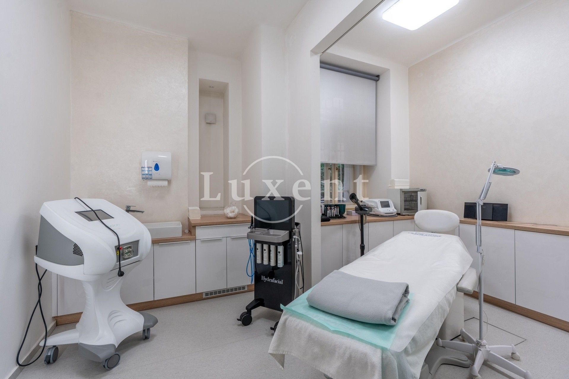 Komerční nemovitost · 34 m² · Elišky Krásnohorské, Praha - 4
