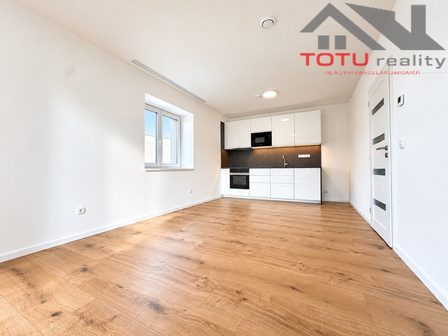 Pronájem byt 3+kk - Gen. Svobody, Černožice, 74 m² - 5