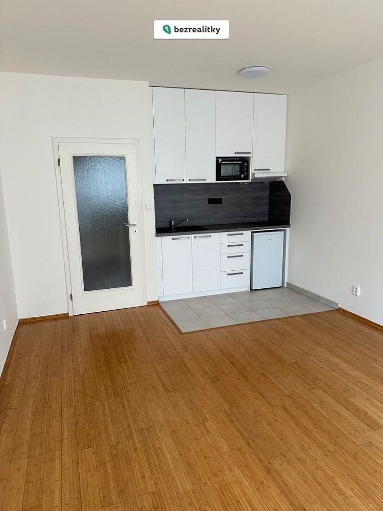 1+kk, Praha - Vysočany, okres Praha 9, Hlavní město Praha, 32 m² - 2