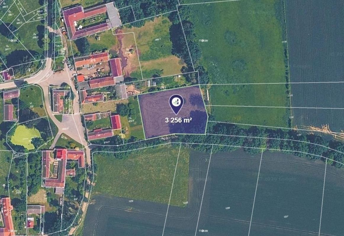 Zahrada, 3 256 m²
