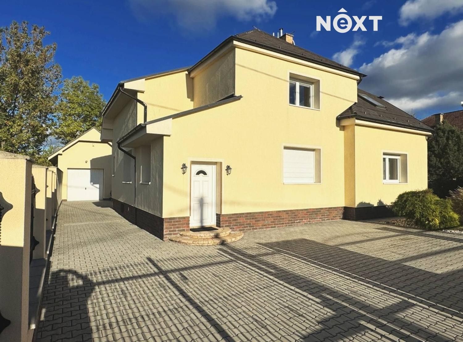 Rodinné domy, Podlažice, Chrast, 225 m²