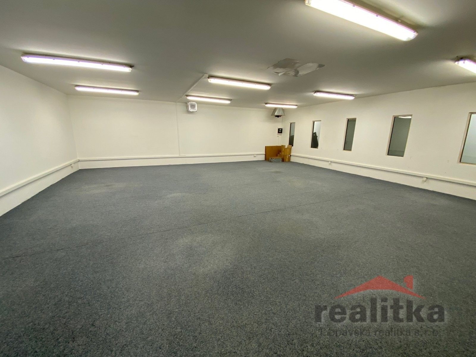 Obchodní prostory, Sadová, Opava, 500 m²