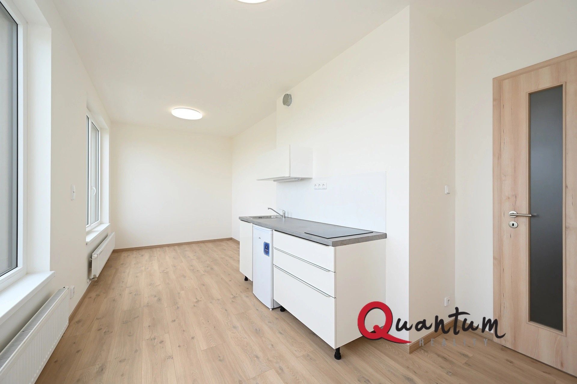 Pronájem byt 1+kk - Ondrákové 1286, Praha, 23 m²