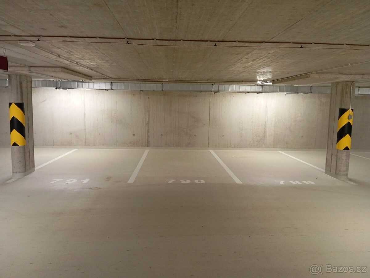 Pronájem garáž - Liberec, 460 10