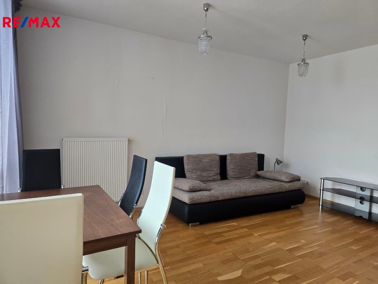Pronájem byt 2+kk - Na Vyhlídce, Karlovy Vary, 52 m²
