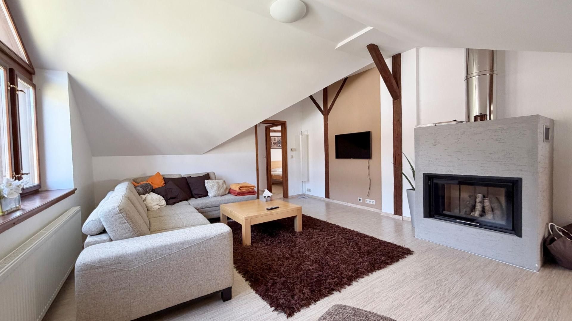 3+kk, Bedřichov, 141 m² - 1