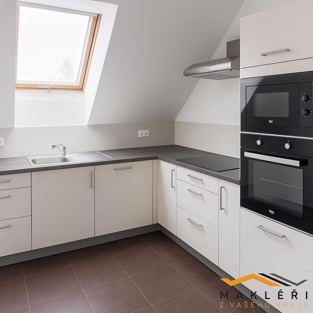 3+kk, Dobronín, okres Jihlava, Kraj Vysočina, 65 m² - 1