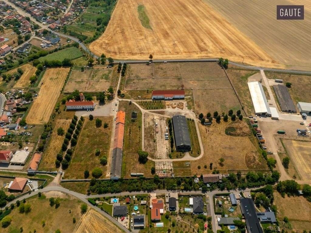 Prodej zemědělská usedlost - Vlasatice, 5 889 m² - 5