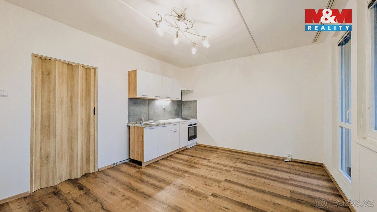 Pronájem byt - Praha, 181 00