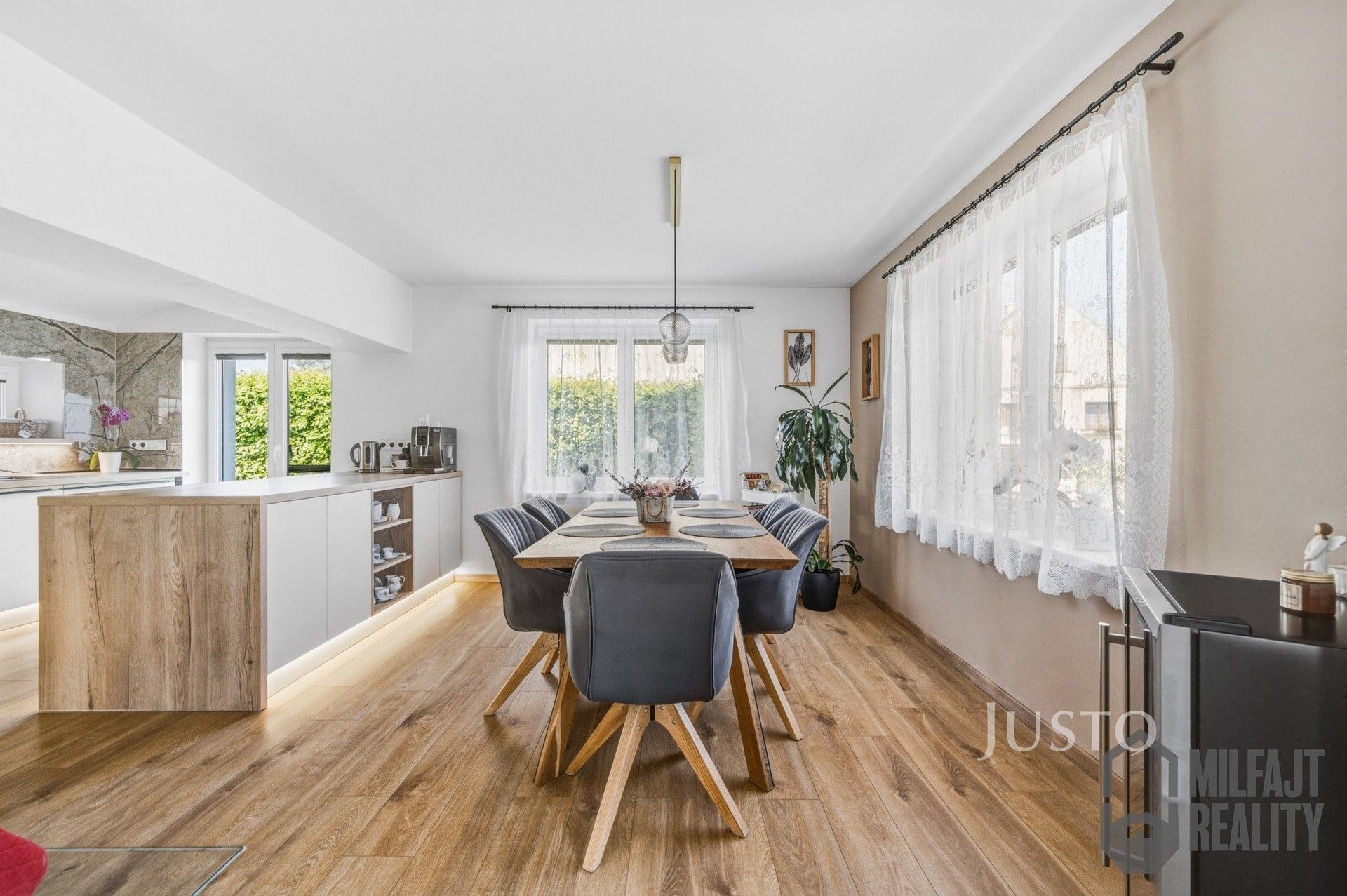 Rodinné domy, Jindřichovice pod Smrkem, 205 m² - 2