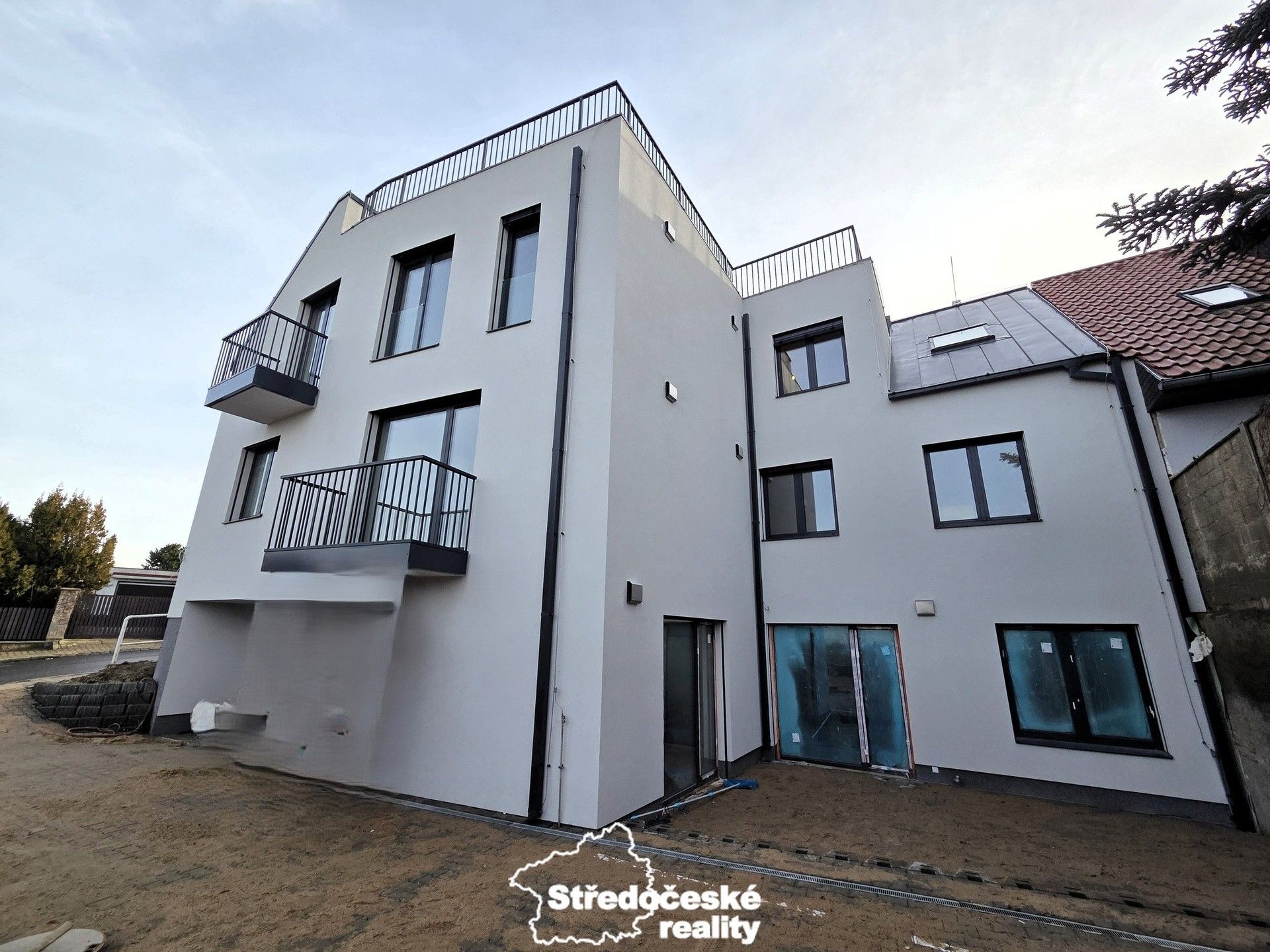 3+kk, Kobyliská, Praha, 93 m²