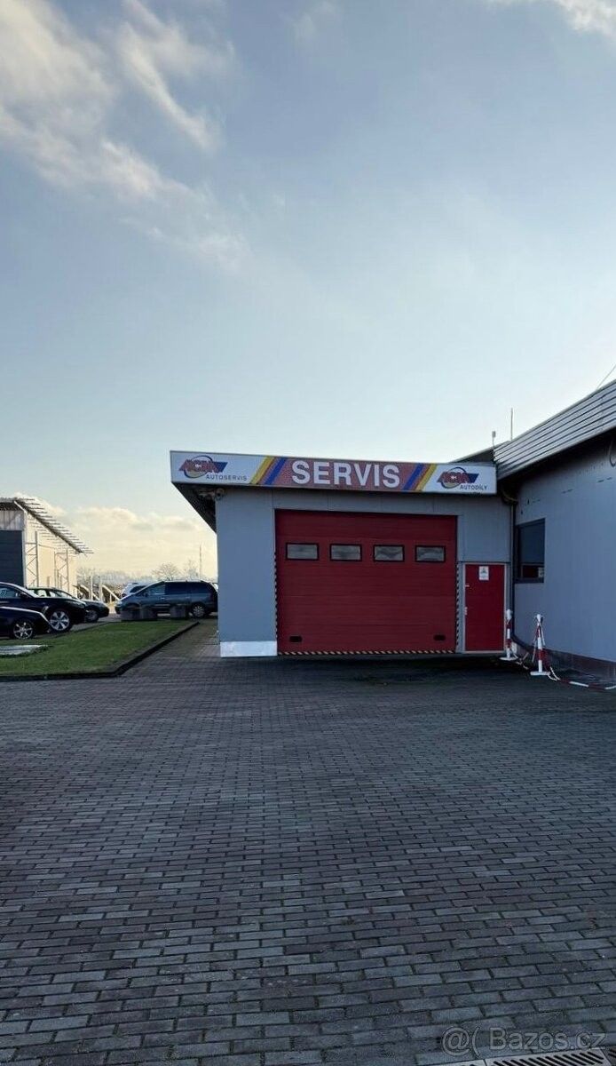 Sklady, Hradec Králové, 500 02