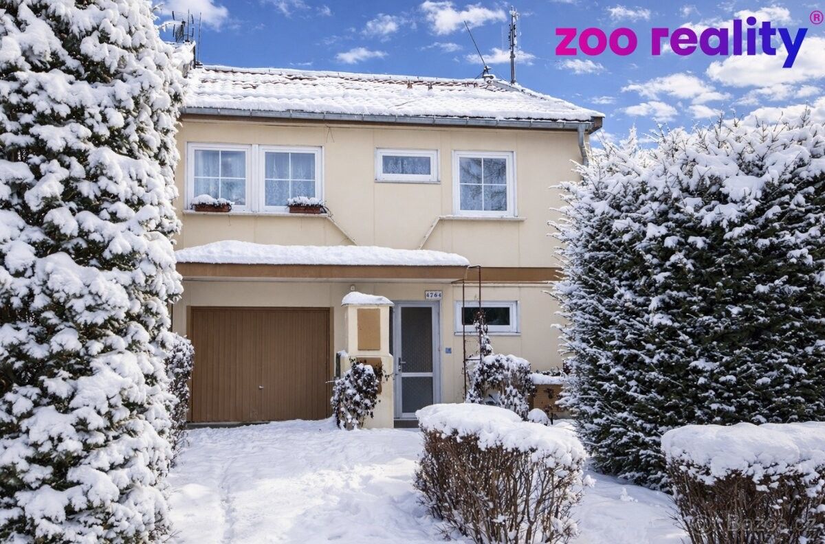 Rodinné domy, Chomutov, 430 01