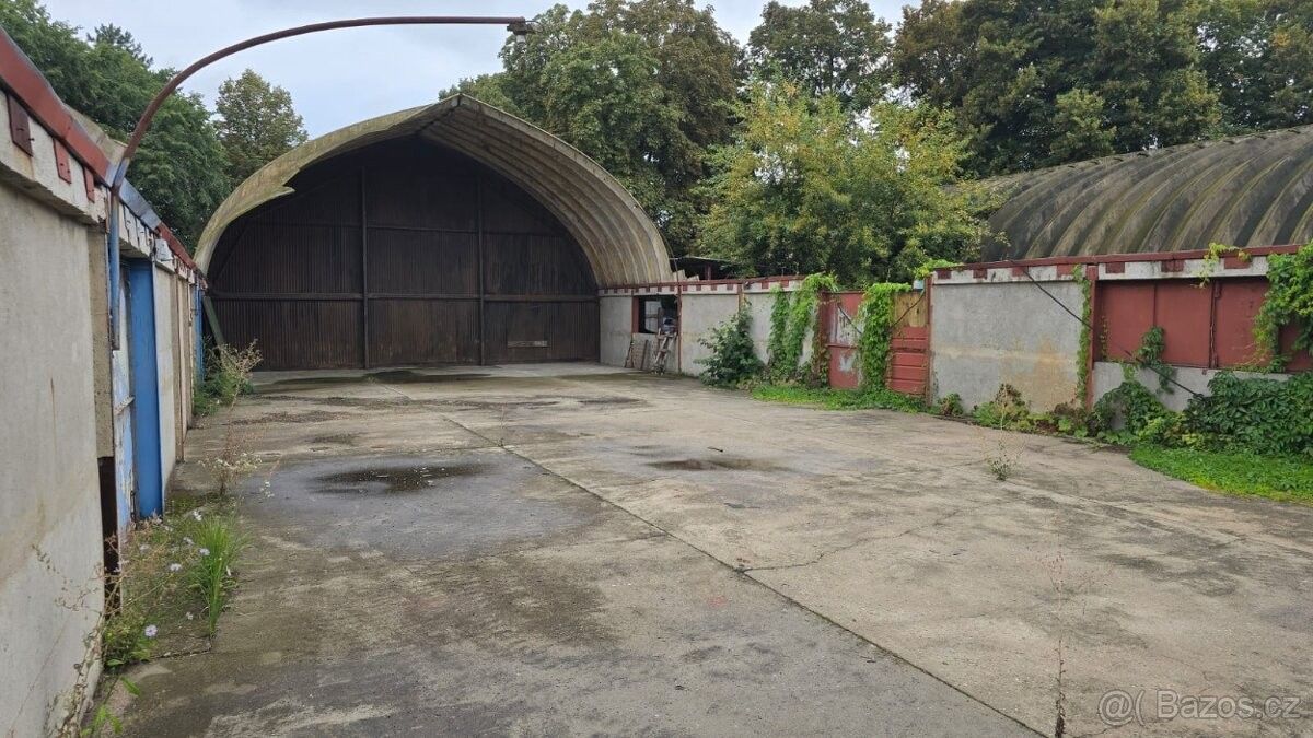 Pronájem ostatní - Praha, 104 00