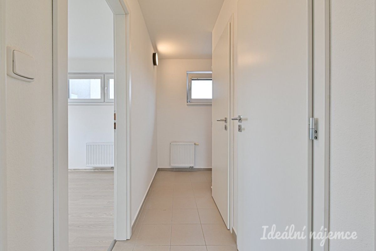 Byt 2+kk · 34 m² · Kobylnická, Brno - 4