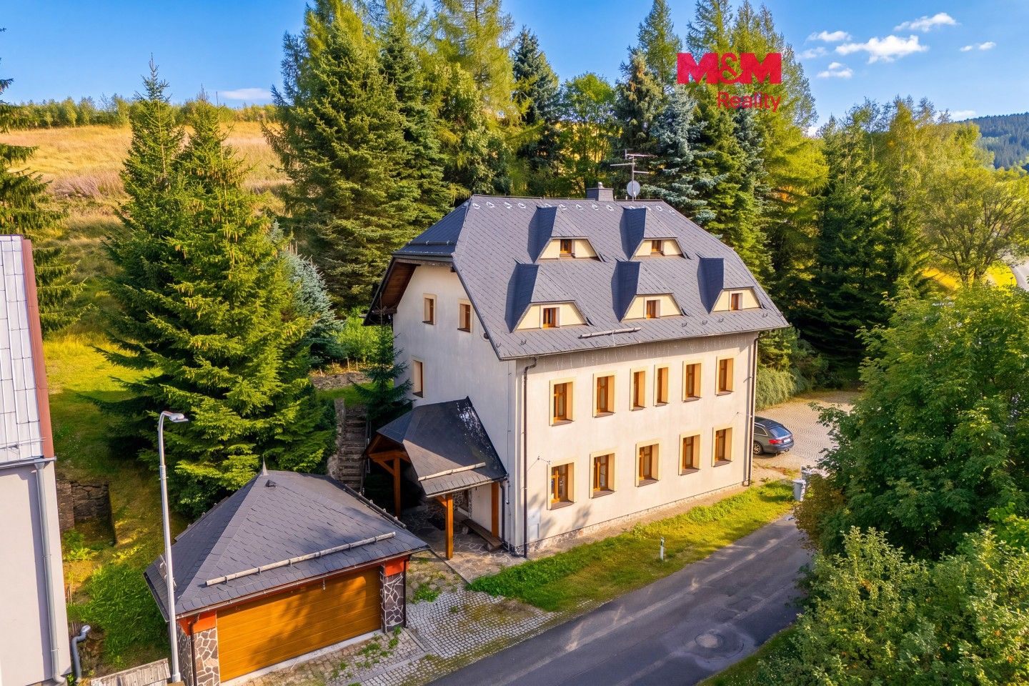 Prodej rodinný dům - Loučná, Loučná pod Klínovcem, 270 m² - 1