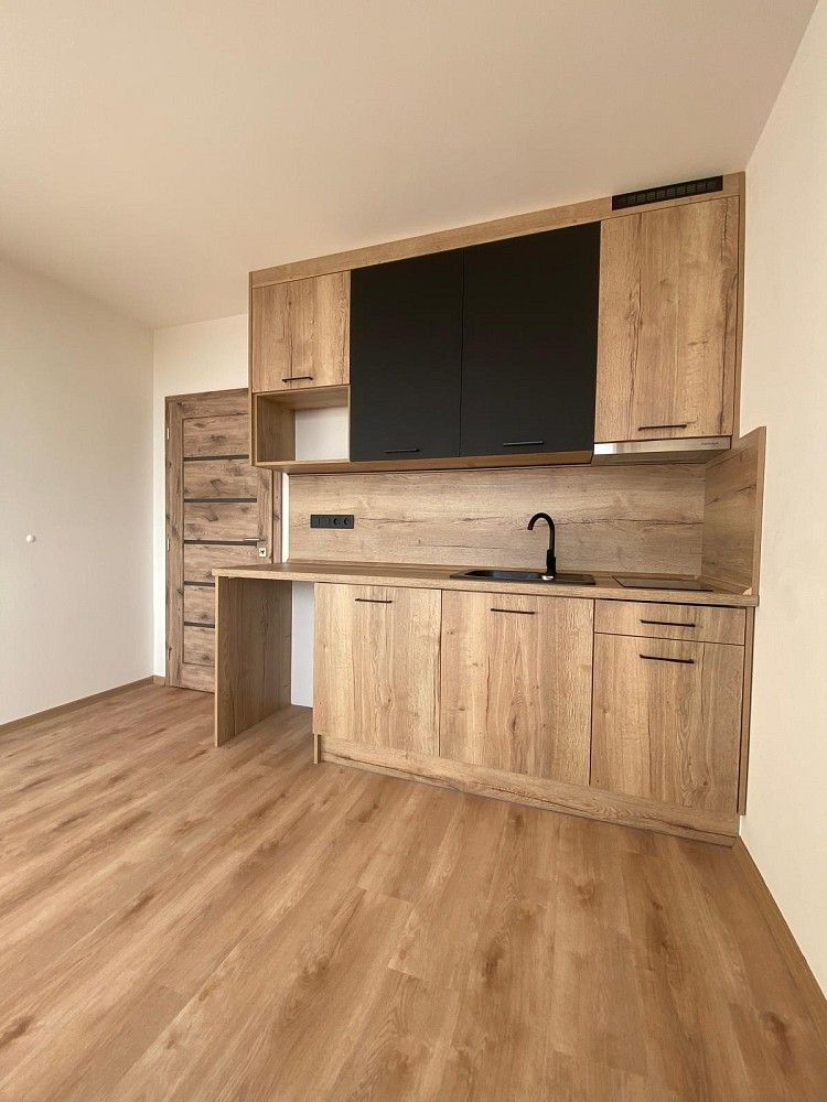 Byt 1+kk · 22 m² · U Věžových domů, Most - 3