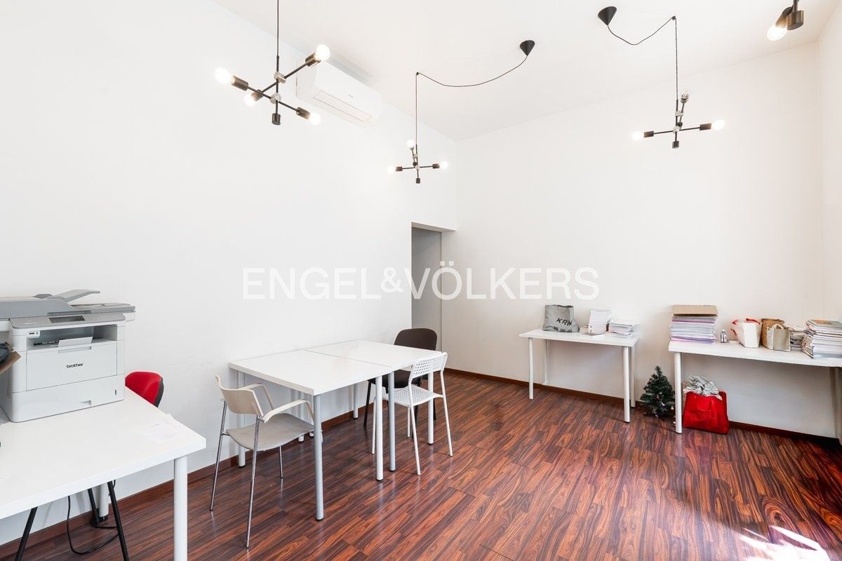 Pronájem kancelář - Vlkova 841, Praha Žižkov, 136 m² - 5