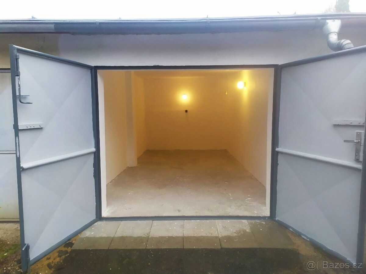 Garáže, Kozly, 470 01