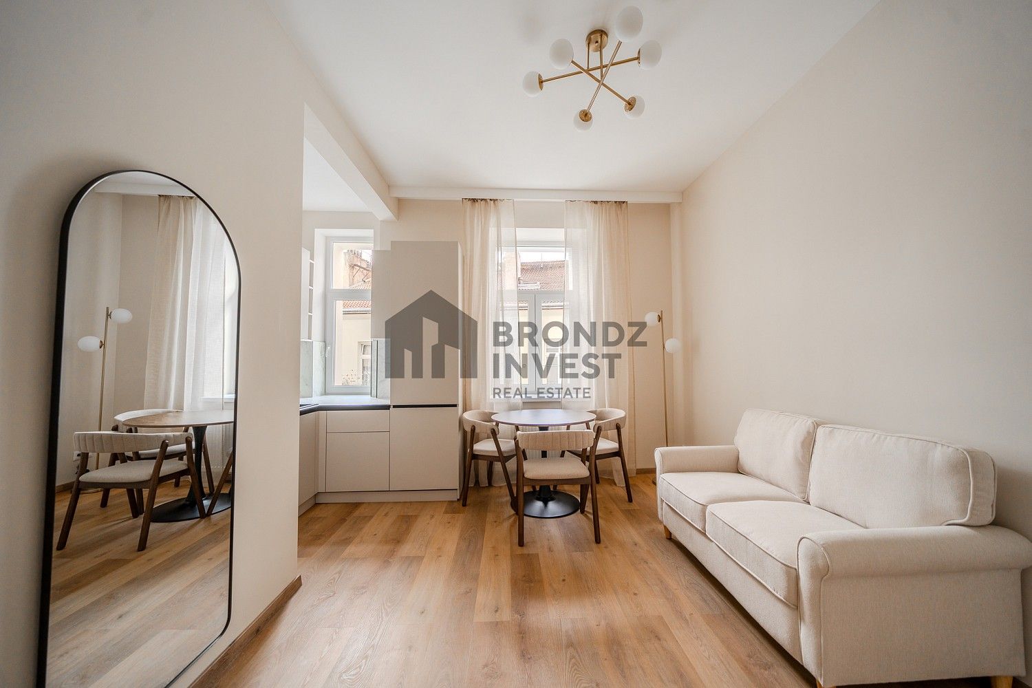 Byt 2+kk · 38 m² · Praha, Hlavní město Praha - 3