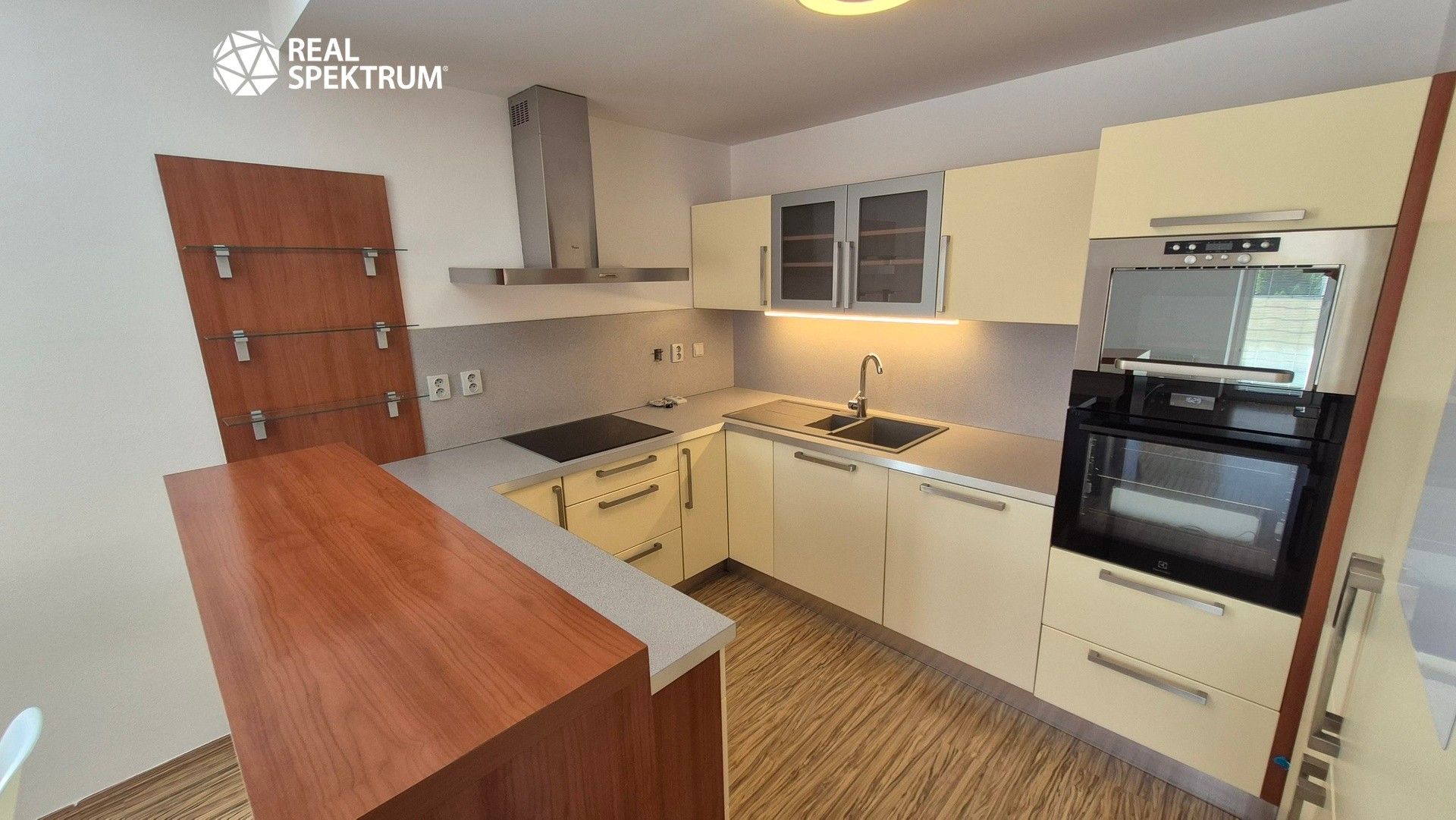 3+kk, U stadionu, Kuřim, 80 m² - 1