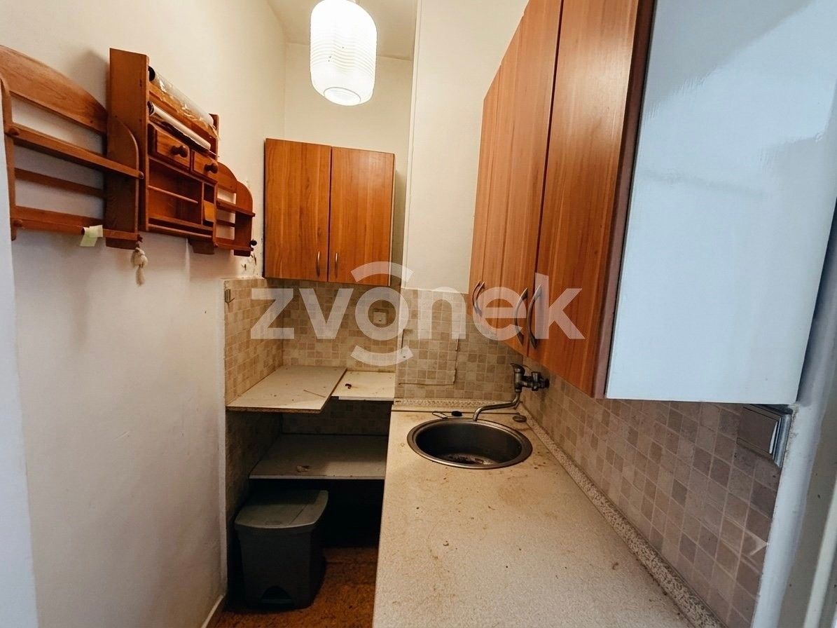 Prodej byt 1+kk - B. Němcové 489, Zlín Prštné, 28 m² - 5
