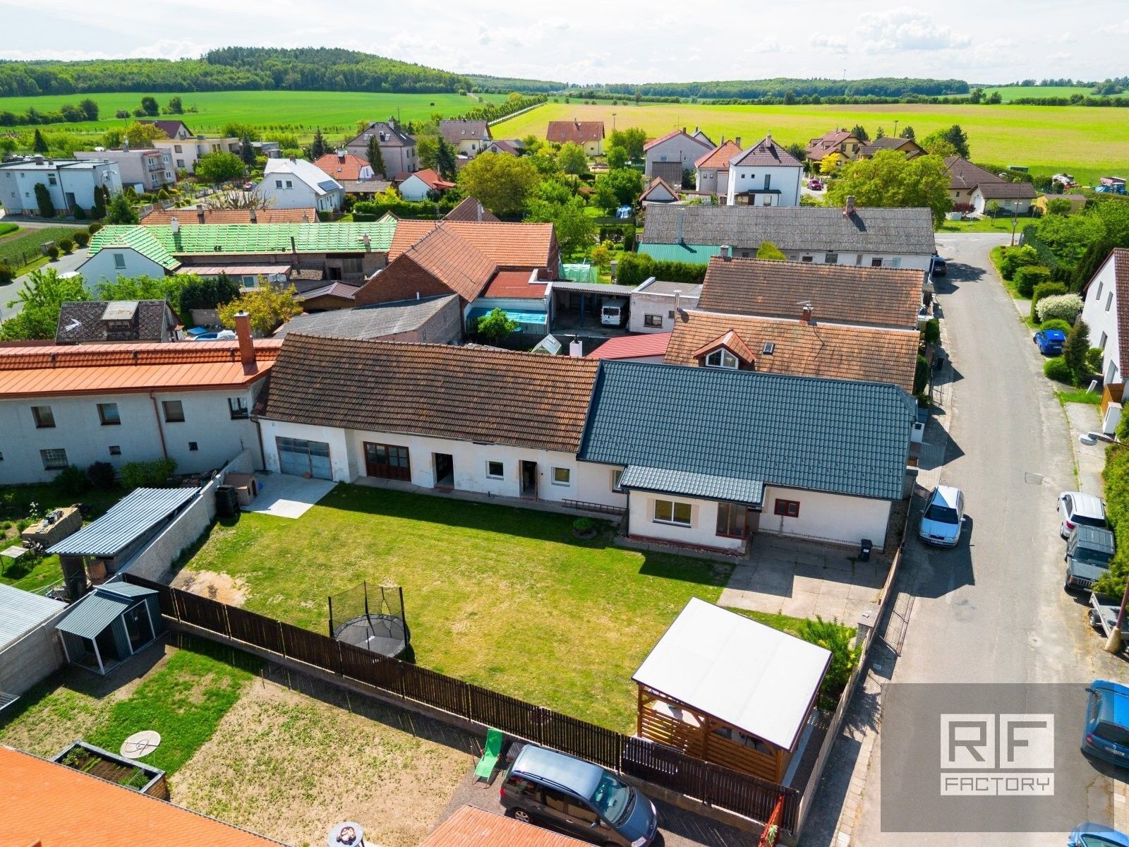 Rodinné domy, Chudeřice, 220 m² - 1