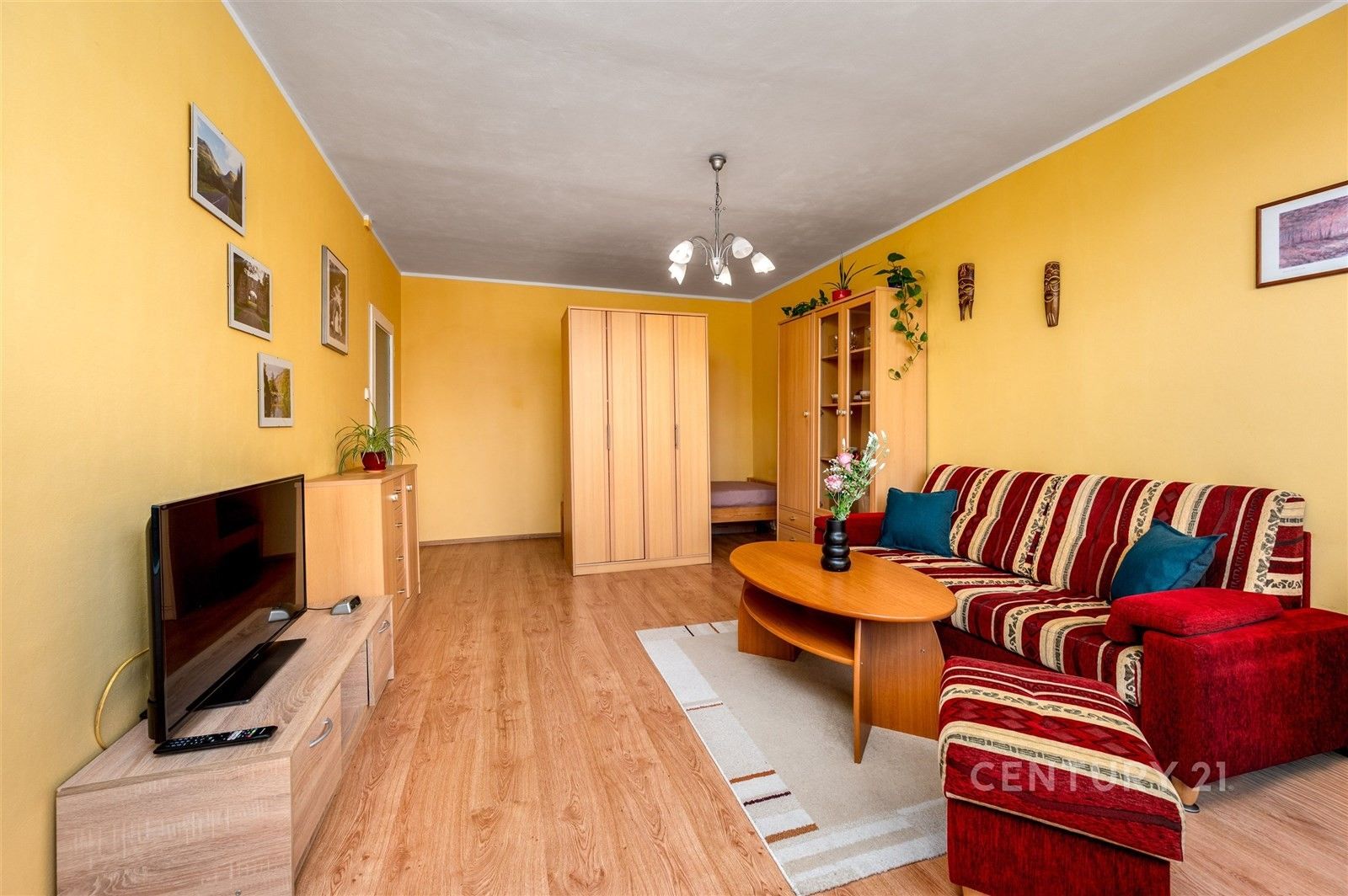 Prodej byt 1+1 - Paláskova 1107, Praha, 33 m²