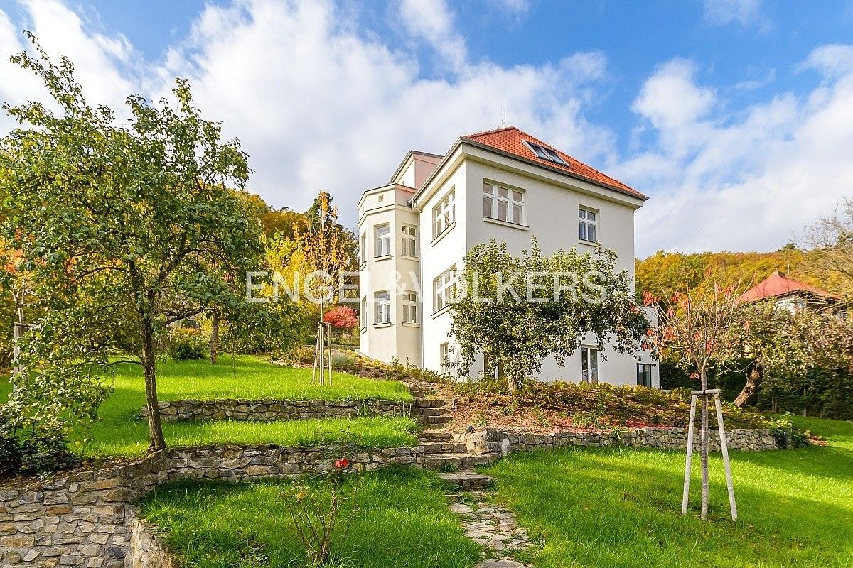Rodinné domy, Černošice, okres Praha-západ, Středočeský kraj, 356 m² - 1