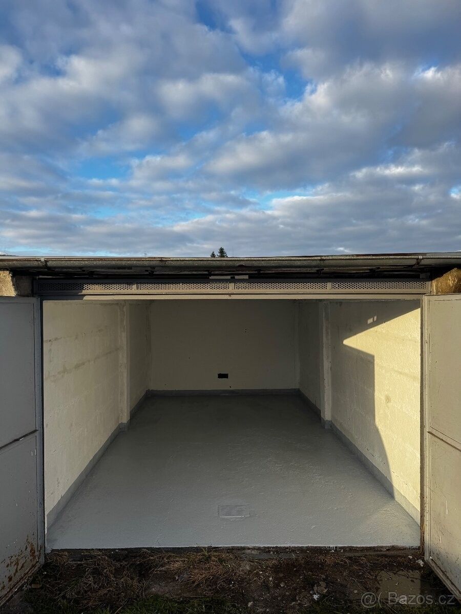 Garáže, Pardubice, 530 02