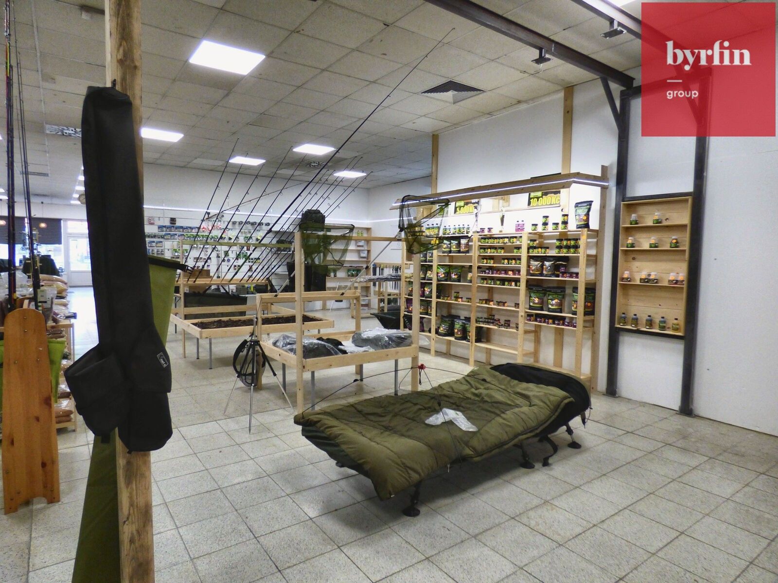 Obchodní prostory · 215 m² · Zámecký okruh, Opava Předměstí - 4