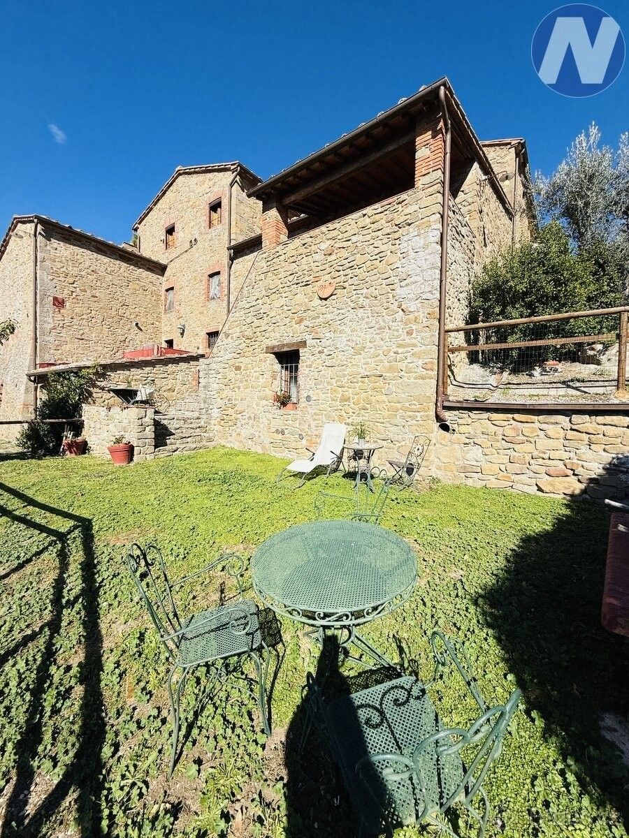 Prodej rodinný dům - 987 66, Zahraničí