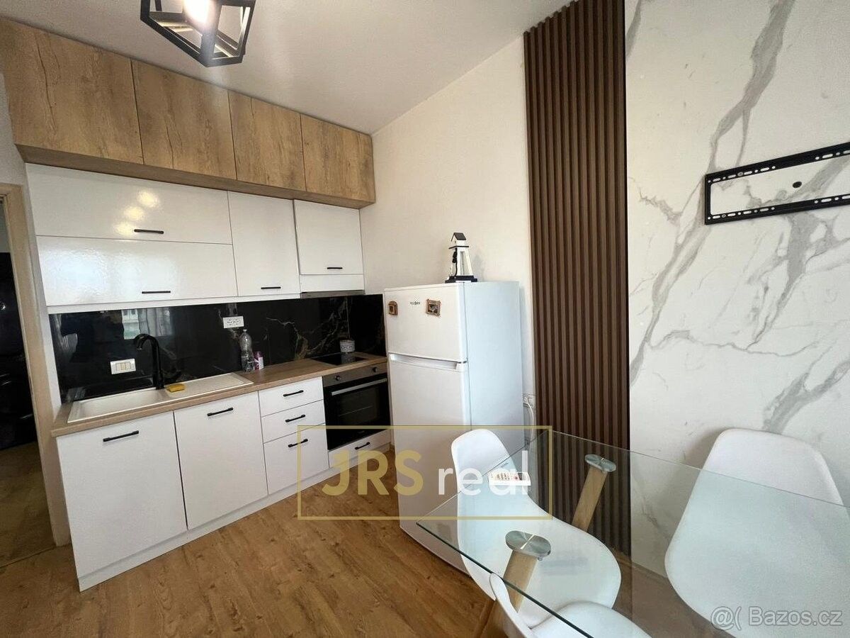 Prodej byt - 987 66, Zahraničí